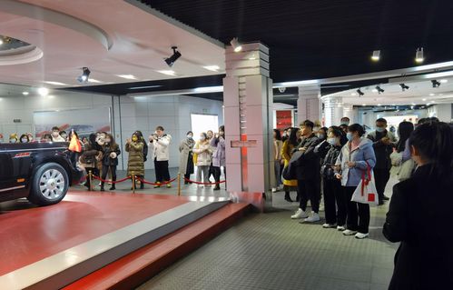 走進(jìn)紅旗展館,感悟紅色精神——文學(xué)院黨委開展參觀紅旗文化展館及蔚山工廠學(xué)習(xí)教育實(shí)踐活動(dòng)